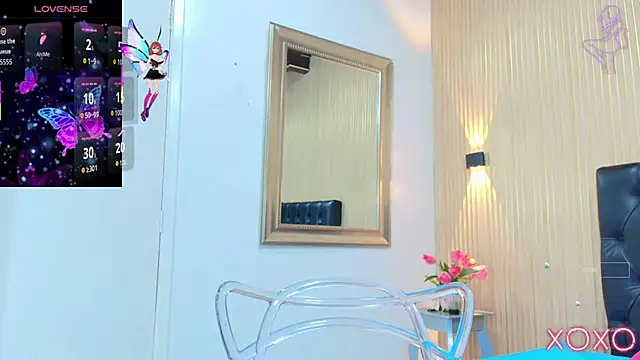 Snapshot of _Valeria_Brown chatting on November 19, 8:42 pm Valeria Brown online show from November 19, 8:42 pm