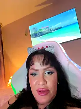 Lolaley2 online show from December 1, 4:30 pm