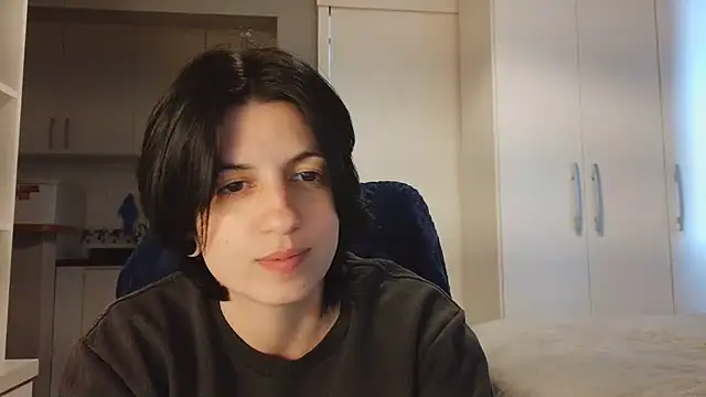 Snapshot of kyslrana chatting on June 17, 7:02 pm kyslrana online show from June 17, 7:02 pm