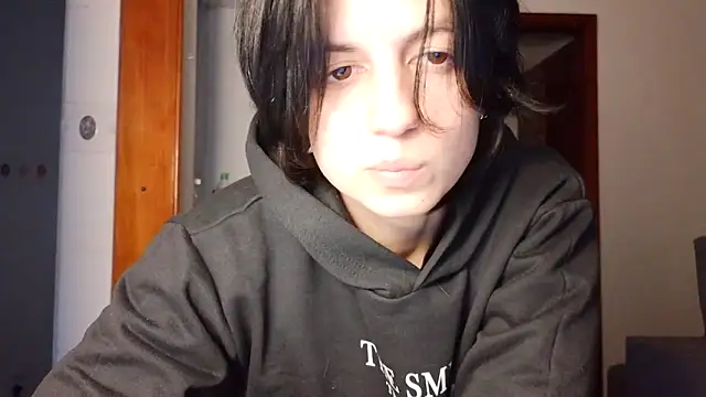 Snapshot of kyslrana chatting on May 29, 8:37 pm kyslrana online show from May 29, 8:37 pm