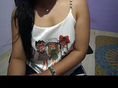 Snapshot of BabyNaina chatting on June 13, 1:09 pm BabyNaina online show from June 13, 1:09 pm