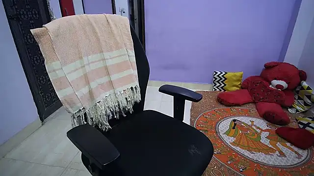 BabyNaina online show from March 26, 5:33 pm