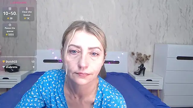 ZoeGrant online show from March 20, 2:19 am