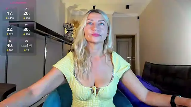 ZoeGrant online show from September 10, 7:46 pm