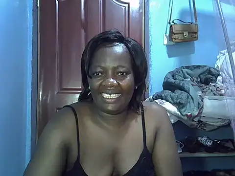 Snapshot of Ebonyceline chatting on June 18, 6:45 am Ebonyceline online show from June 18, 6:45 am