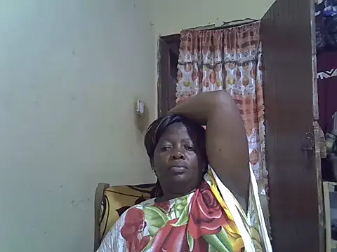 Snapshot of Ebonyceline chatting on November 22, 8:35 am Ebonyceline online show from November 22, 8:35 am
