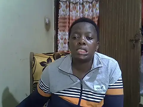 Snapshot of Ebonyceline chatting on October 16, 8:17 pm Ebonyceline online show from October 16, 8:17 pm