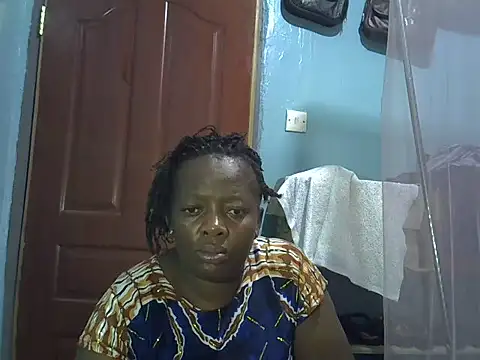 Snapshot of Ebonyceline chatting on June 4, 6:23 pm Ebonyceline online show from June 4, 6:23 pm