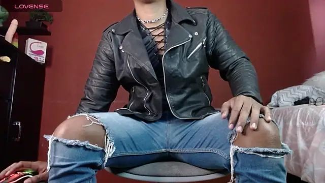 TomLover 12 online show from March 11, 1:23 pm