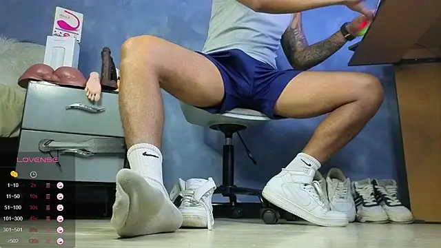TomLover 12 online show from April 23, 12:11 pm