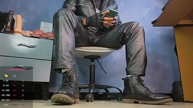 TomLover 12 online show from February 5, 1:23 am