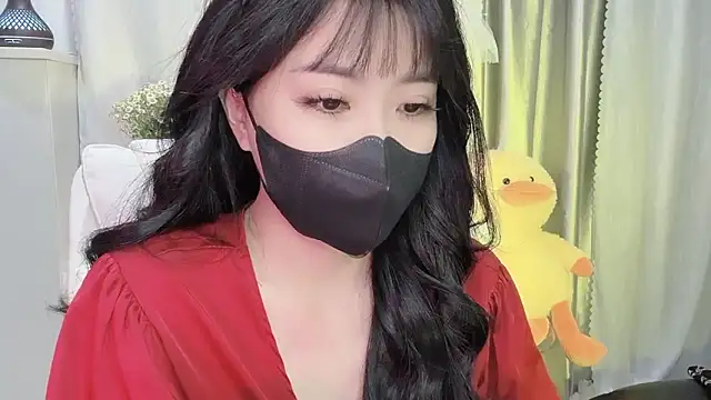 Snapshot of Mya_Lee chatting on February 10, 4:25 pm Mya Lee online show from February 10, 4:25 pm