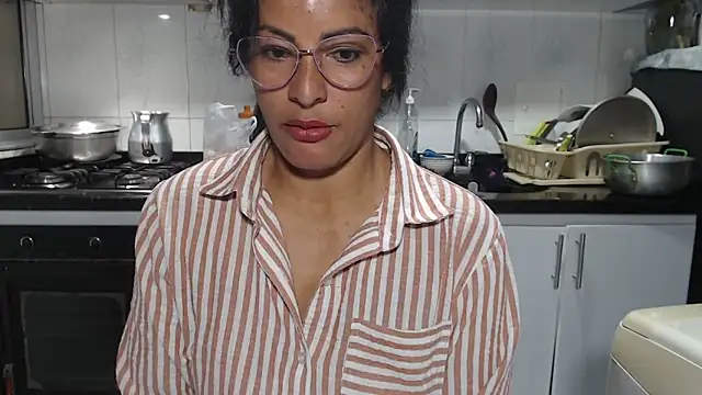 kateleyagrey online show from March 12, 11:53 pm