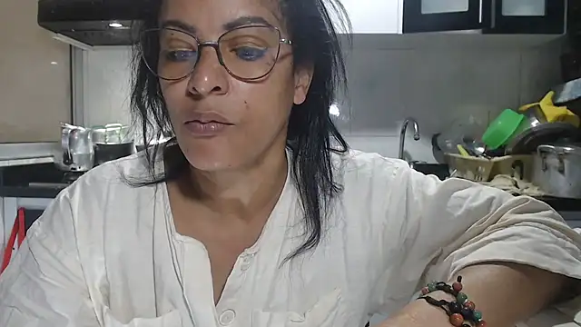 Snapshot of kateleyagrey chatting on September 10, 1:10 pm kateleyagrey online show from September 10, 1:10 pm