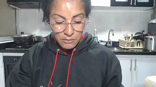 kateleyagrey online show from March 14, 12:27 am