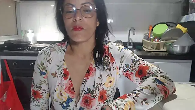 Snapshot of kateleyagrey chatting on September 12, 8:08 pm kateleyagrey online show from September 12, 8:08 pm