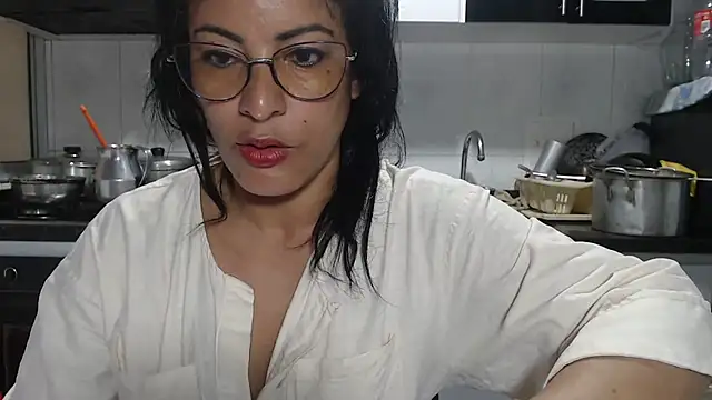 Snapshot of kateleyagrey chatting on September 23, 12:01 pm kateleyagrey online show from September 23, 12:01 pm