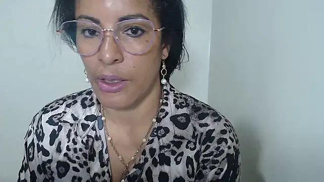 Snapshot of kateleyagrey chatting on July 11, 7:25 pm kateleyagrey online show from July 11, 7:25 pm