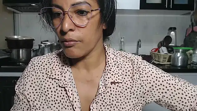 Snapshot of kateleyagrey chatting on June 17, 8:41 pm kateleyagrey online show from June 17, 8:41 pm