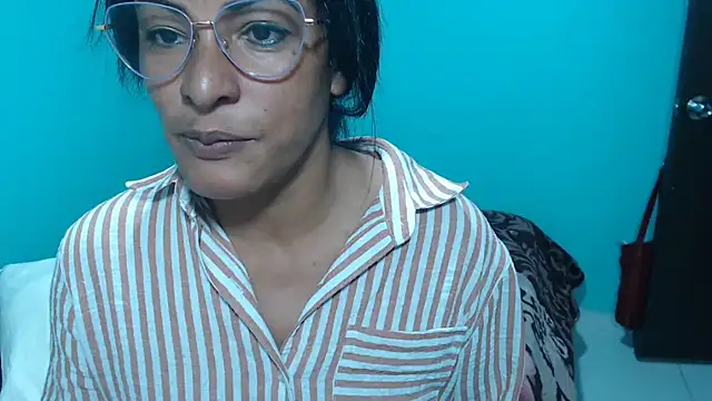 kateleyagrey online show from February 11, 7:25 pm