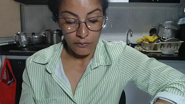 Snapshot of kateleyagrey chatting on September 19, 3:16 pm kateleyagrey online show from September 19, 3:16 pm