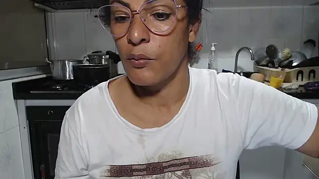 kateleyagrey online show from March 5, 12:29 am