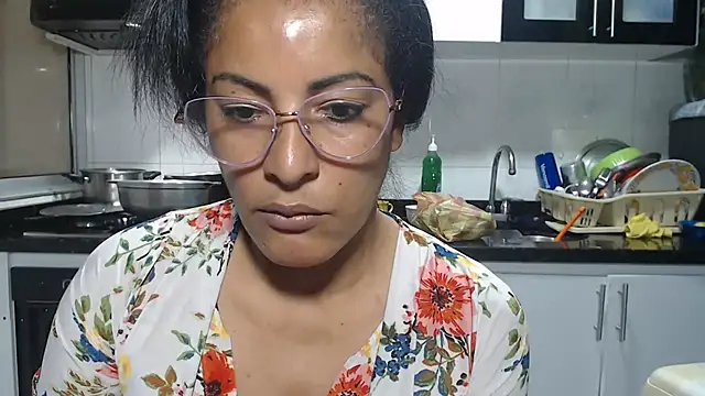 kateleyagrey online show from March 31, 6:54 pm