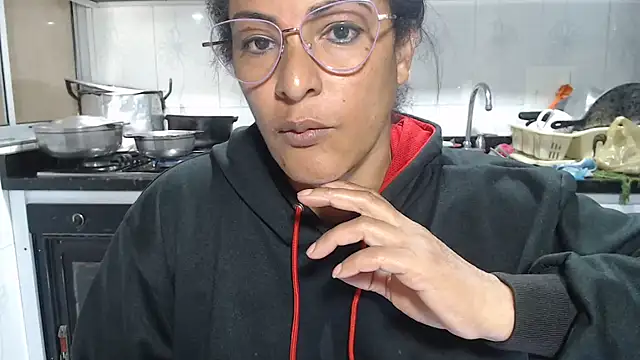 kateleyagrey online show from February 4, 8:48 pm