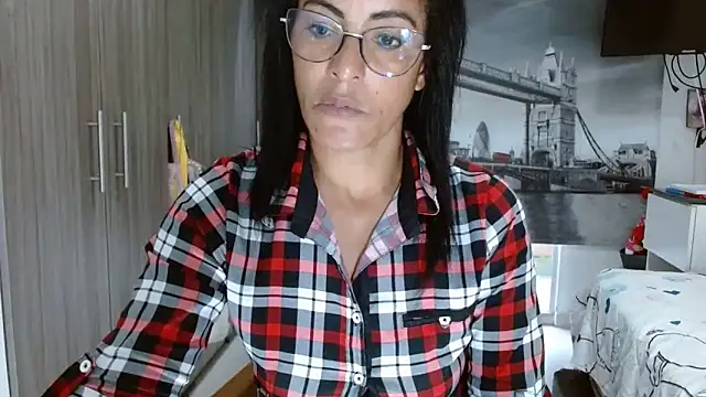 Snapshot of kateleyagrey chatting on February 3, 10:43 pm kateleyagrey online show from February 3, 10:43 pm