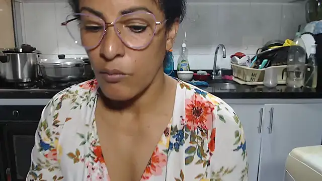 kateleyagrey online show from February 7, 7:22 pm