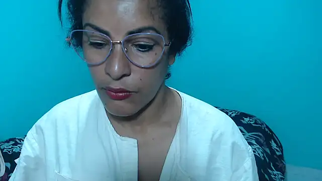 kateleyagrey online show from February 18, 7:10 pm