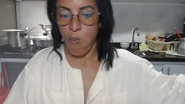 Snapshot of kateleyagrey chatting on November 20, 8:42 pm kateleyagrey online show from November 20, 8:42 pm