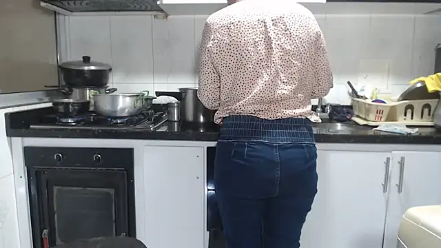 kateleyagrey online show from March 6, 11:49 am