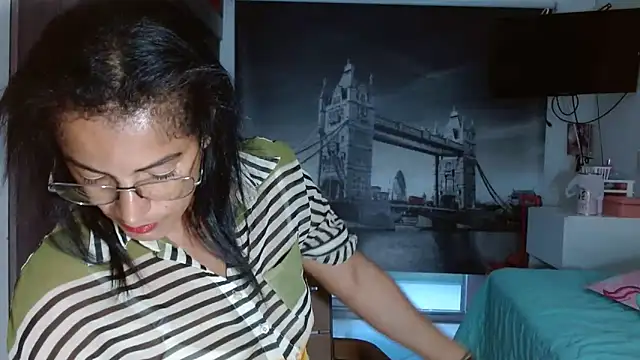 Snapshot of kateleyagrey chatting on January 24, 10:51 pm kateleyagrey online show from January 24, 10:51 pm