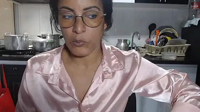 Snapshot of kateleyagrey chatting on September 30, 6:47 pm kateleyagrey online show from September 30, 6:47 pm