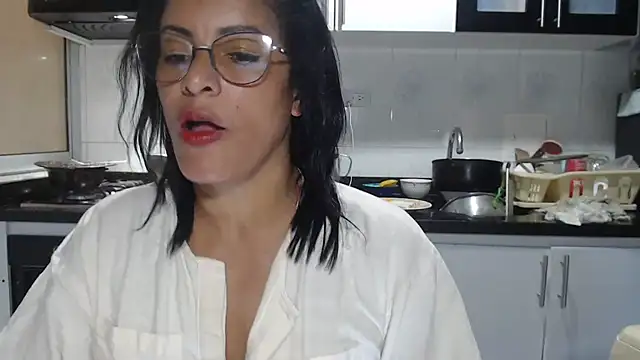 Snapshot of kateleyagrey chatting on November 29, 8:09 pm kateleyagrey online show from November 29, 8:09 pm