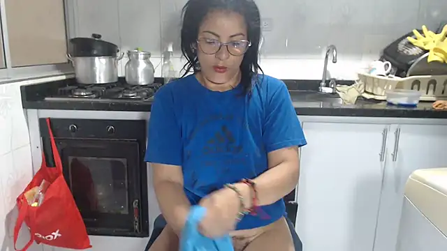 Snapshot of kateleyagrey chatting on September 25, 12:33 pm kateleyagrey online show from September 25, 12:33 pm