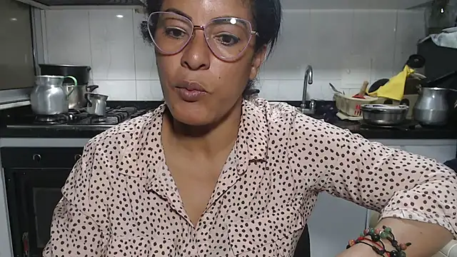 kateleyagrey online show from March 7, 12:17 am