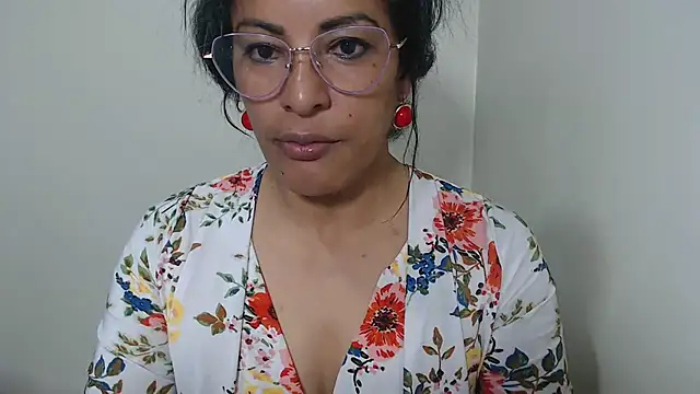 Snapshot of kateleyagrey chatting on July 10, 7:25 pm kateleyagrey online show from July 10, 7:25 pm