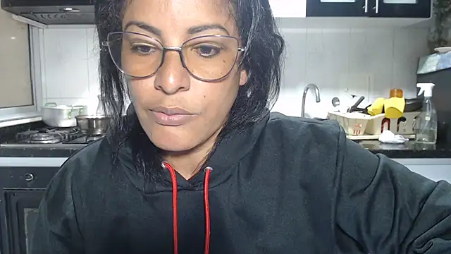 kateleyagrey online show from January 12, 6:36 pm