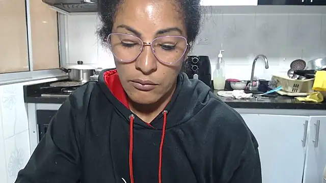 kateleyagrey online show from March 25, 3:11 pm