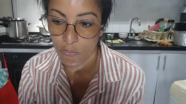 Snapshot of kateleyagrey chatting on October 30, 10:28 pm kateleyagrey online show from October 30, 10:28 pm