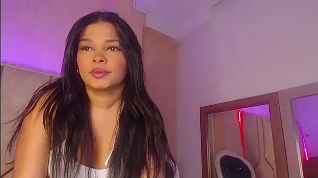 Snapshot of DeniseMoca chatting on July 18, 5:32 pm DeniseMoca online show from July 18, 5:32 pm