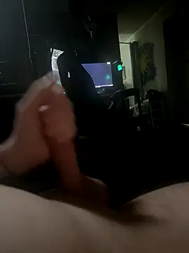 Snapshot of whitestroker chatting on November 30, 6:52 pm whitestroker online show from November 30, 6:52 pm