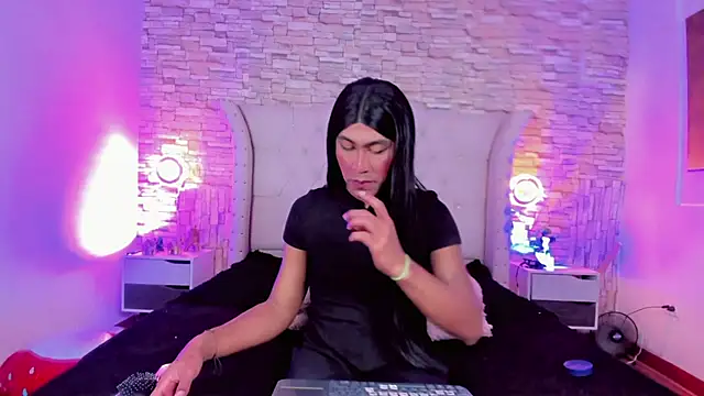 Lucia-sex online show from March 2, 8:05 pm