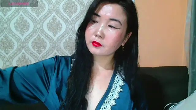 Snapshot of Bet_Lu chatting on February 17, 3:15 am Bet Lu online show from February 17, 3:15 am