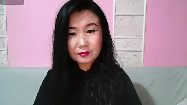 Snapshot of Bet_Lu chatting on October 2, 8:23 pm Bet Lu online show from October 2, 8:23 pm