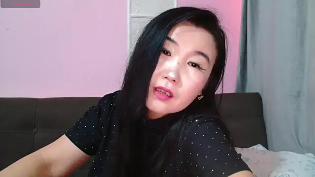 Snapshot of Bet_Lu chatting on October 22, 7:19 am Bet Lu online show from October 22, 7:19 am