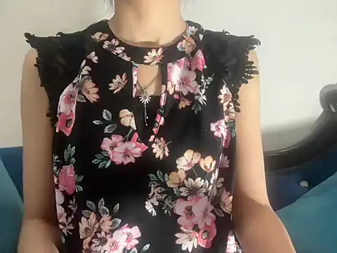 Minal 07 online show from April 17, 6:00 pm