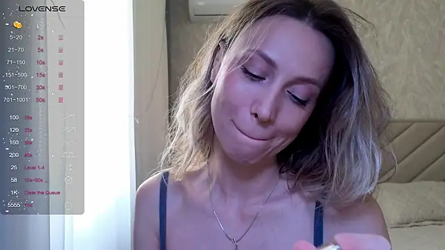 Alice Wonders online show from March 23, 6:24 am